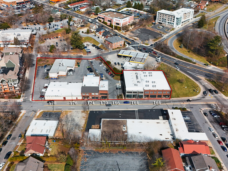 Broadway St Portfolio portfolio of 7 properties for sale on LoopNet.com - Building Photo - Image 2 of 48