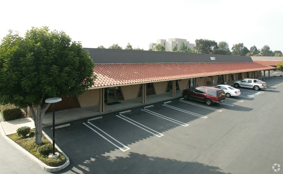 3927 Waring Rd, Oceanside, CA for lease - Building Photo - Image 2 of 20