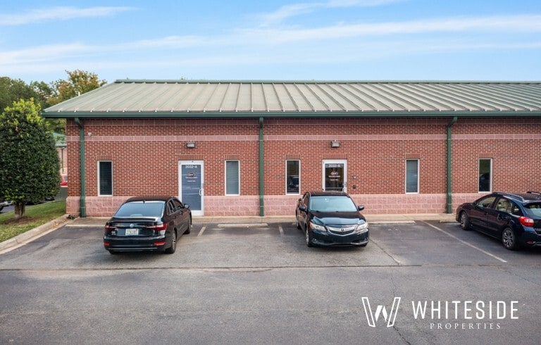 2032 Independence Commerce Dr, Matthews, NC for lease Building Photo- Image 1 of 5