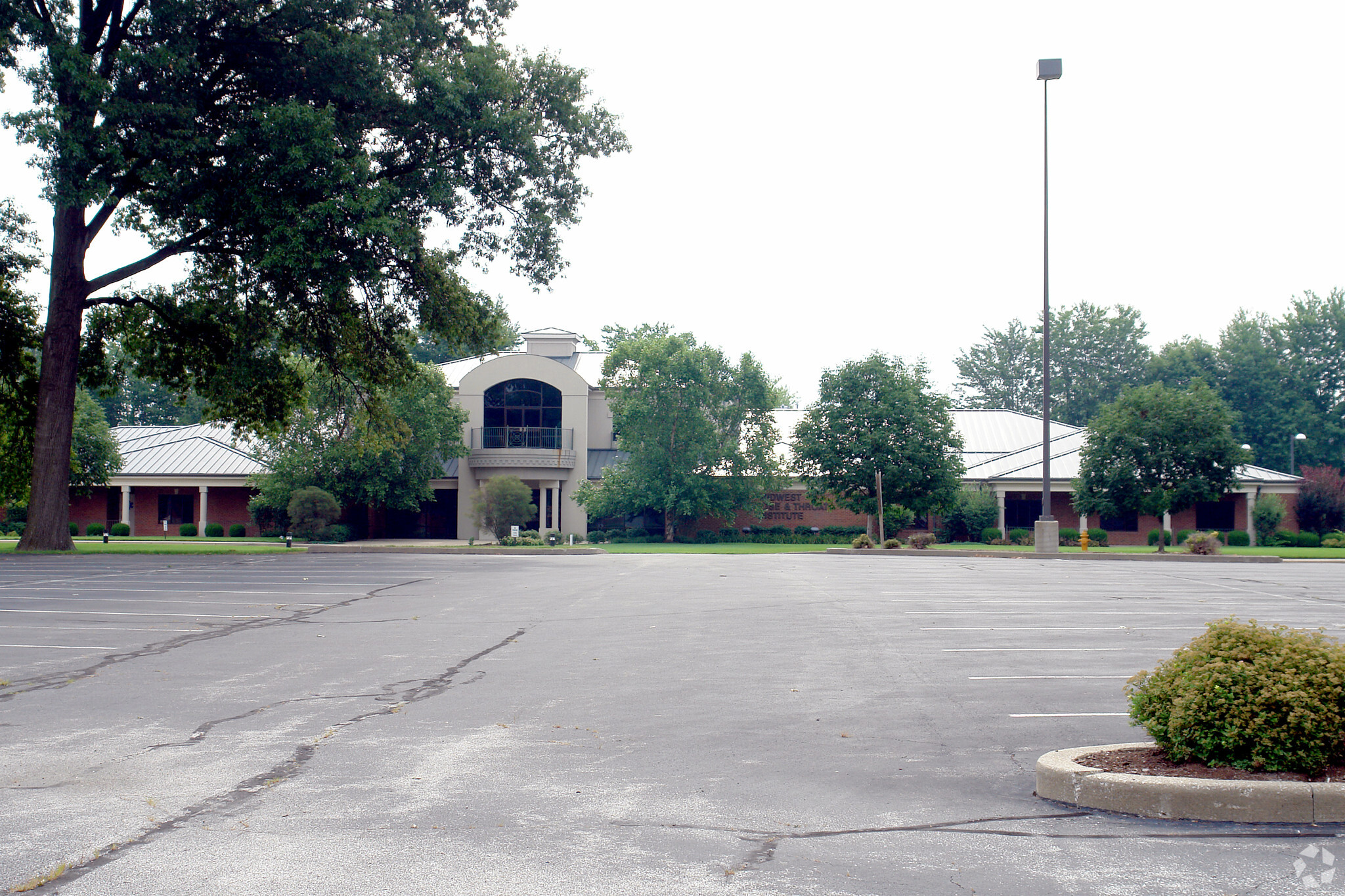 1020 Professional Blvd, Evansville, IN for lease Primary Photo- Image 1 of 3