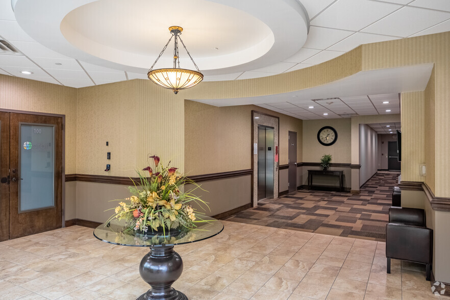 6515 Shiloh Rd, Alpharetta, GA for lease - Lobby - Image 2 of 5