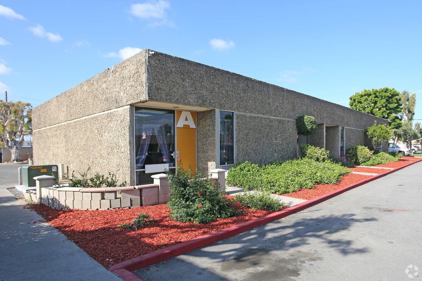 1140 S Raymond Ave, Fullerton, CA 92831