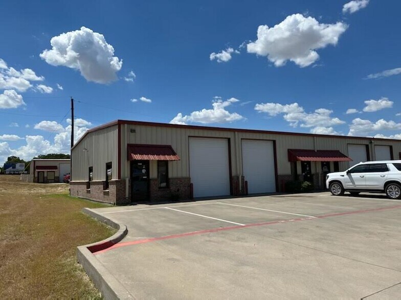 4305 FM 1187, Burleson, TX for lease - Building Photo - Image 1 of 5