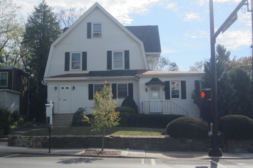 265 S York Rd, Hatboro, PA 19040