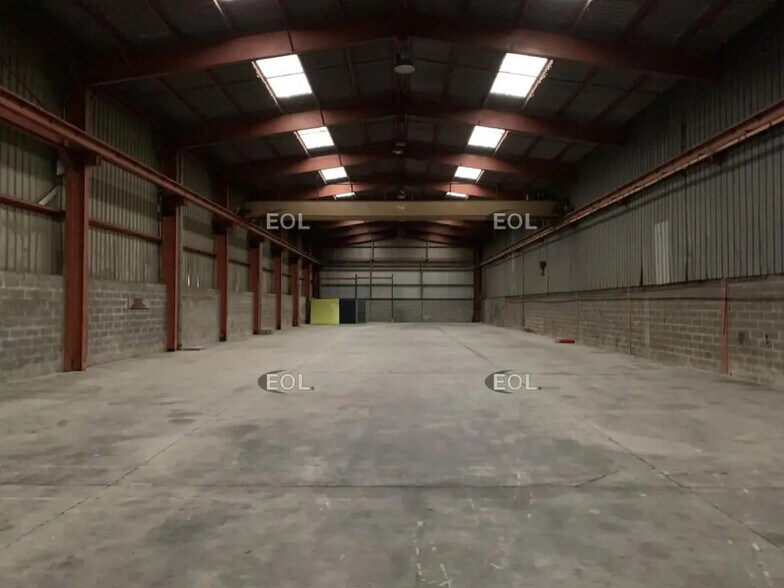 Flex in SAINT-OUEN-L'AUMONE for lease - Interior Photo - Image 2 of 6