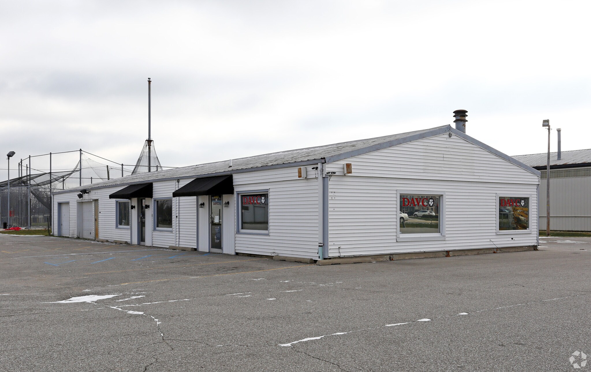 9048 Lima Rd, Fort Wayne, IN for sale Primary Photo- Image 1 of 1