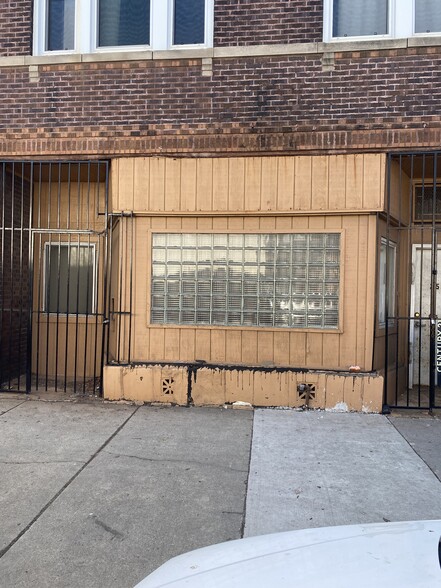 2519 W 59th St, Chicago, IL for lease - Building Photo - Image 2 of 21