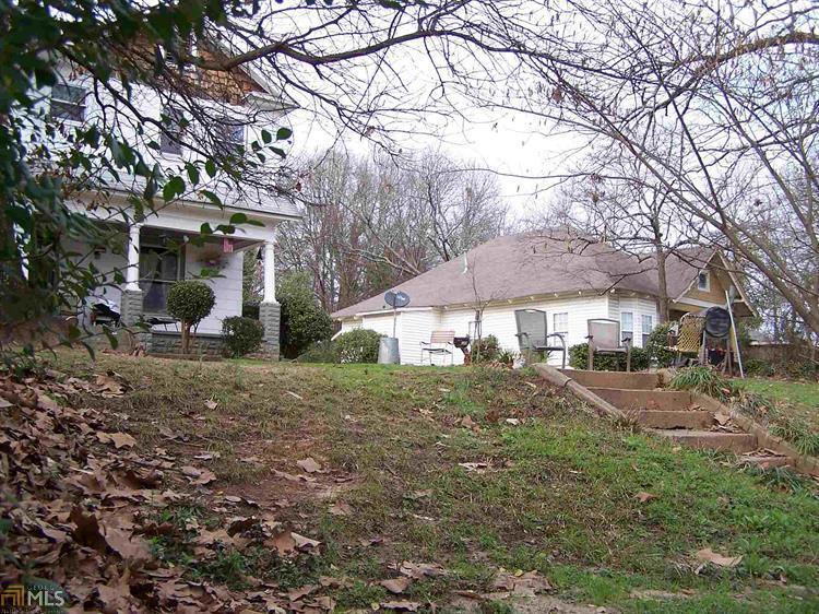 3327 Dogwood Dr, Hapeville, GA 30354