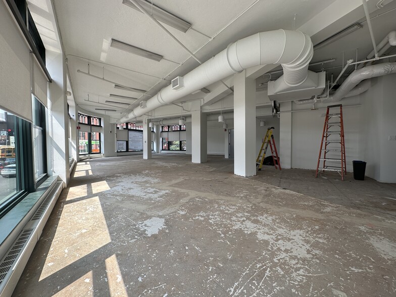 592 Columbia Rd, Uphams Corner, MA for lease - Interior Photo - Image 2 of 7