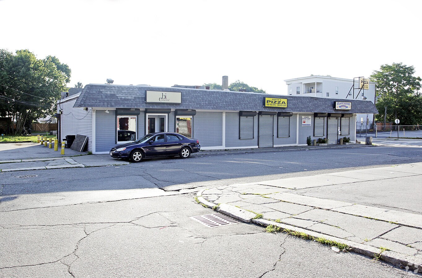 100 Canterbury St, Worcester, MA 01603