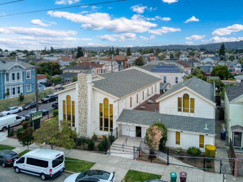 2410 E 15th St, Oakland, CA for sale - Building Photo - Image 1 of 66