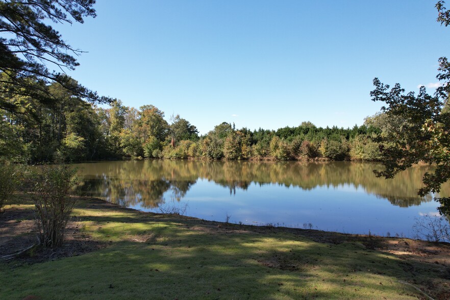 167 E Lake Rd, Mcdonough, GA for sale - Building Photo - Image 3 of 7