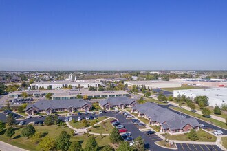 2400 Ravine Way, Glenview, IL - AERIAL  map view