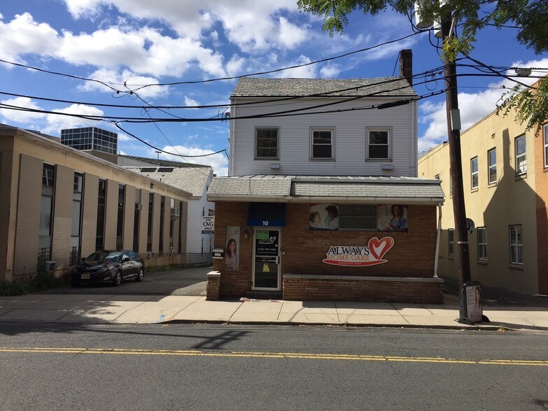 10 Kirkpatrick St, New Brunswick, NJ for sale - Building Photo - Image 1 of 1