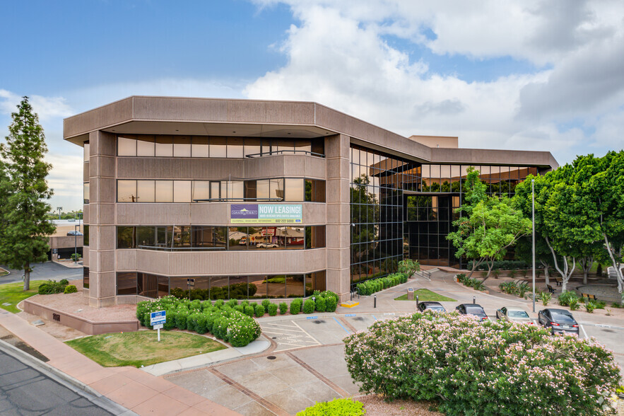 2001 W Camelback Rd, Phoenix, AZ for lease - Building Photo - Image 1 of 3