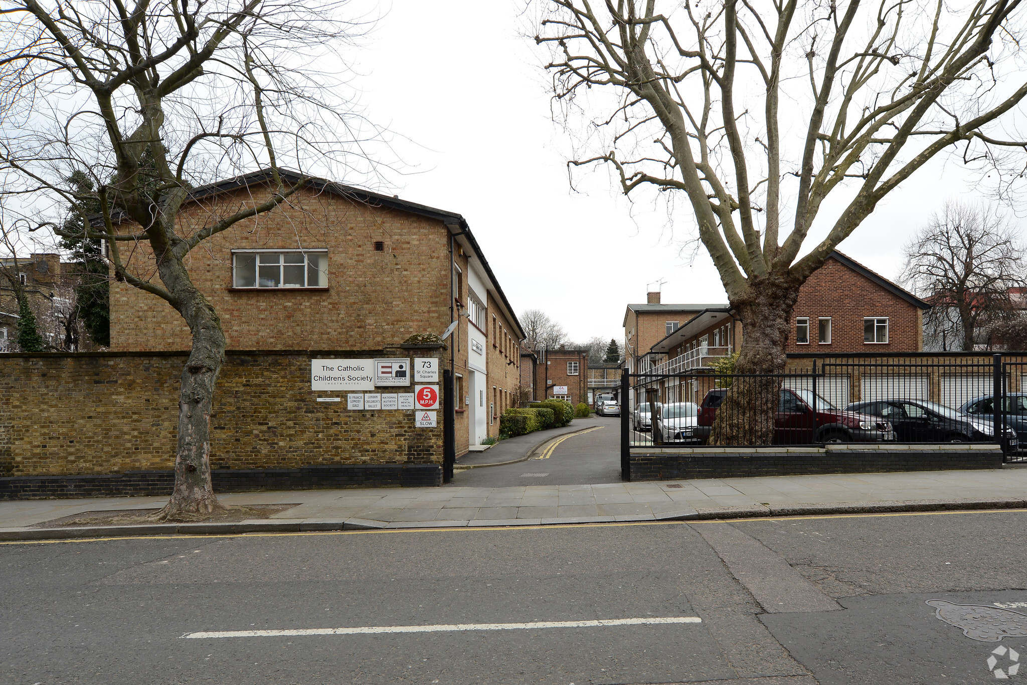 73 St Charles Sq, London for sale Primary Photo- Image 1 of 1