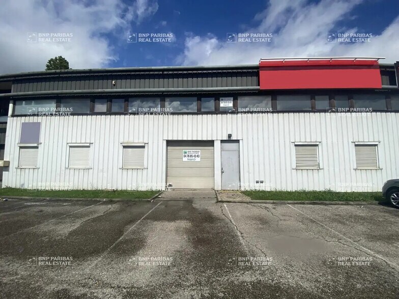 Flex in Échirolles for lease - Building Photo - Image 1 of 4