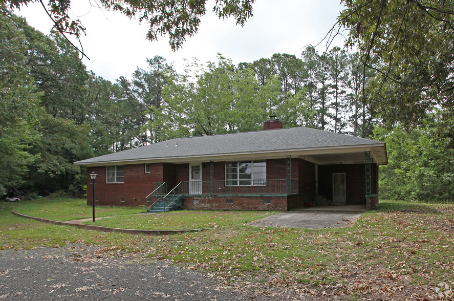 301 E Boundary St, Chapin, SC for lease - Primary Photo - Image 1 of 2