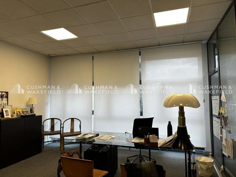 Office in Illkirch-Graffenstaden for lease - Interior Photo - Image 2 of 10