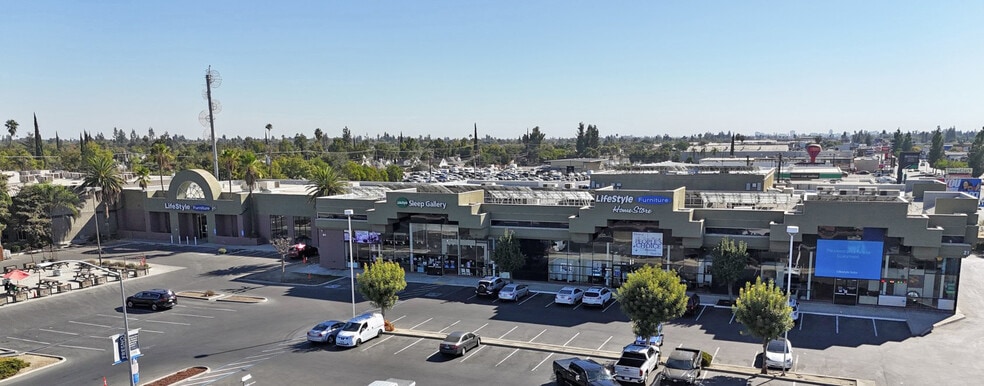 21 E Shaw Ave, Fresno, CA for lease - Building Photo - Image 1 of 5