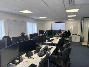 Weaver Rd, Lincoln for lease Interior Photo- Image 2 of 4