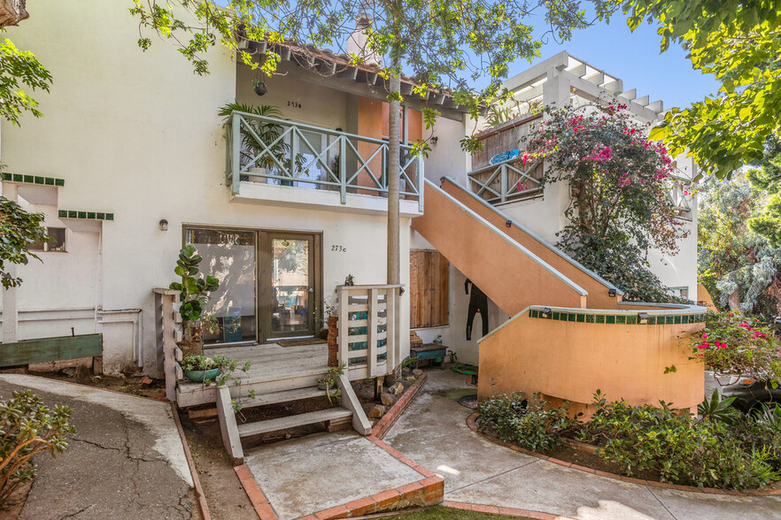 273 Hillcrest Dr, Encinitas, CA for sale - Primary Photo - Image 1 of 16