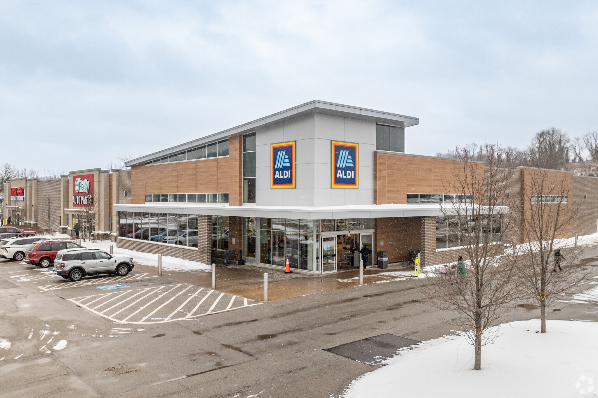 780 Rostraver Rd, Belle Vernon, PA for sale Primary Photo- Image 1 of 1