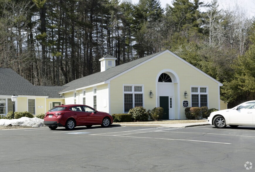109 Ponemah Rd, Amherst, NH for sale - Primary Photo - Image 1 of 1