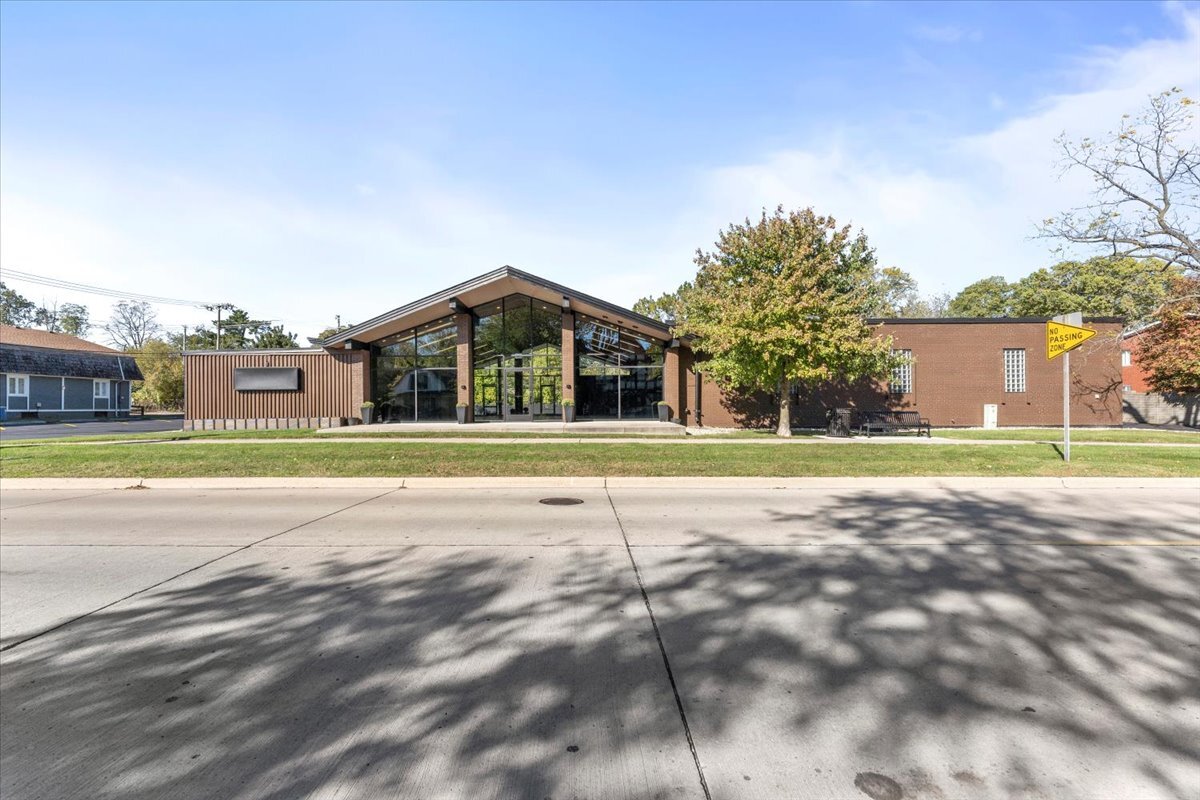 7560 St, Grosse Ile, MI 48138 Retail for Sale