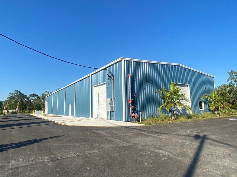 8981 SW Busch St, Palm City, FL for sale - Building Photo - Image 1 of 1