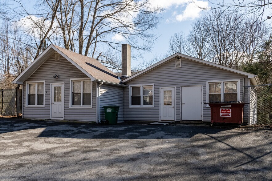 46 Oscawana Lake Rd, Putnam Valley, NY for sale - Building Photo - Image 1 of 1