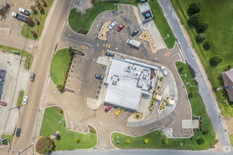 140 W Broad St, Monticello, MS for sale - Aerial - Image 3 of 4