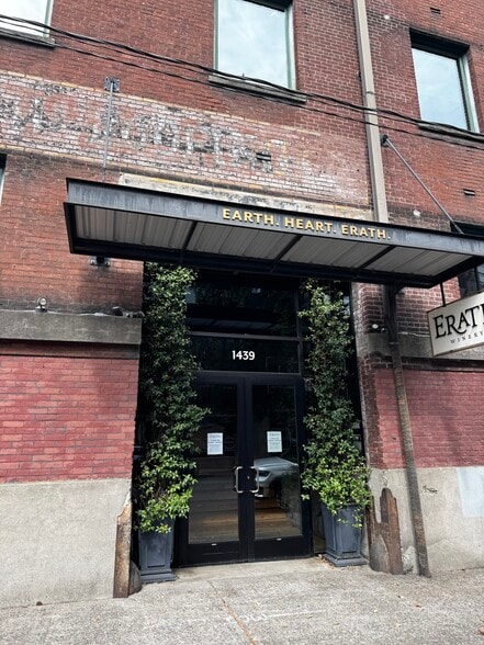 1439 NW Marshall St, Portland, OR for lease - Primary Photo - Image 1 of 6