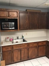 4405 Lilac Ln, Victoria, TX for sale Interior Photo- Image 1 of 3