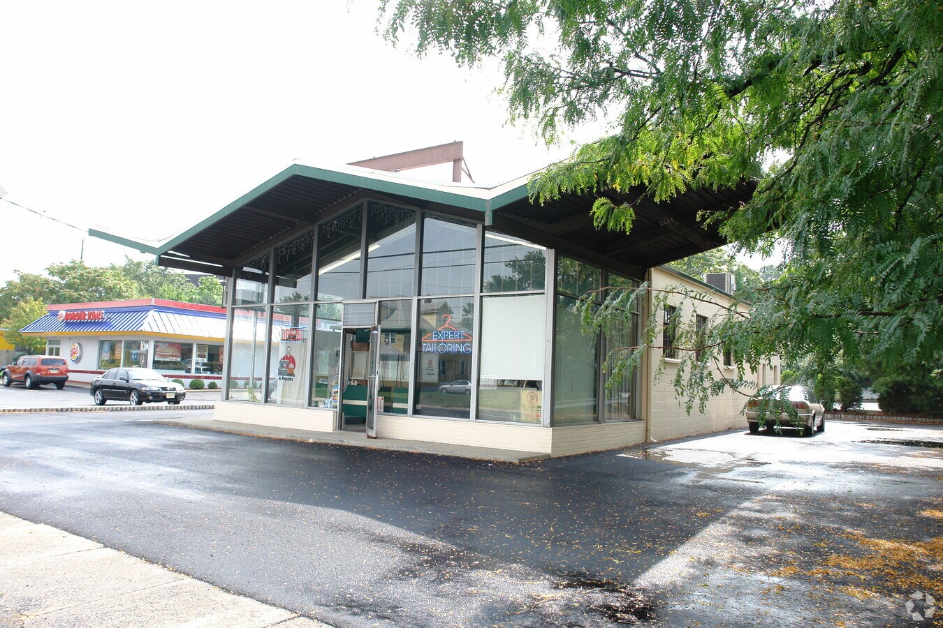 570 W Westfield Ave, Roselle Park, NJ 07204