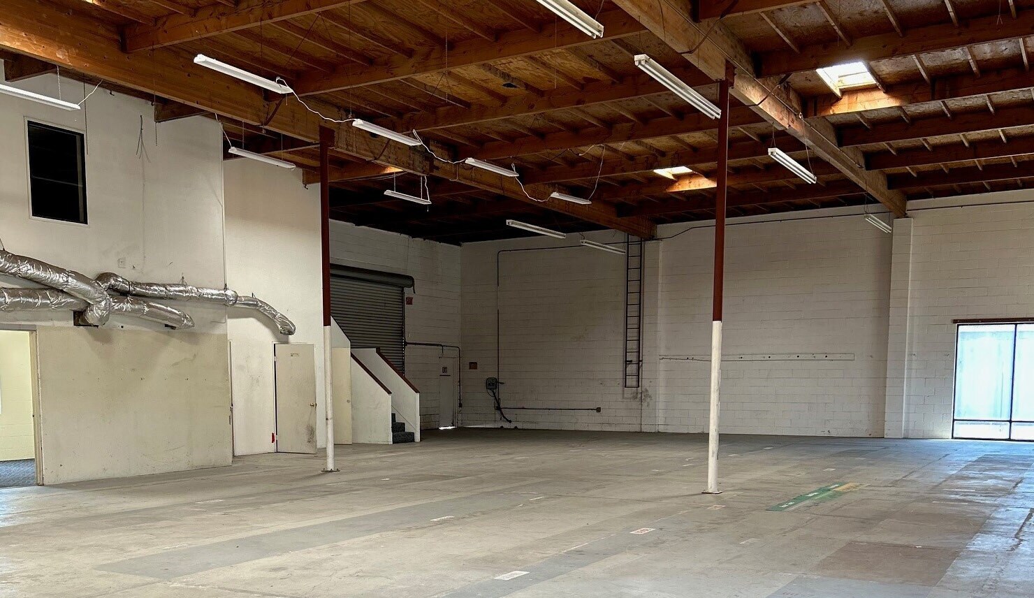 900 W Washington Ave, Escondido, CA for lease Interior Photo- Image 1 of 3