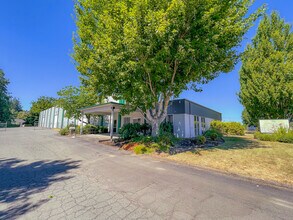 2561 Pringle Rd SE, Salem, OR for lease Building Photo- Image 2 of 14