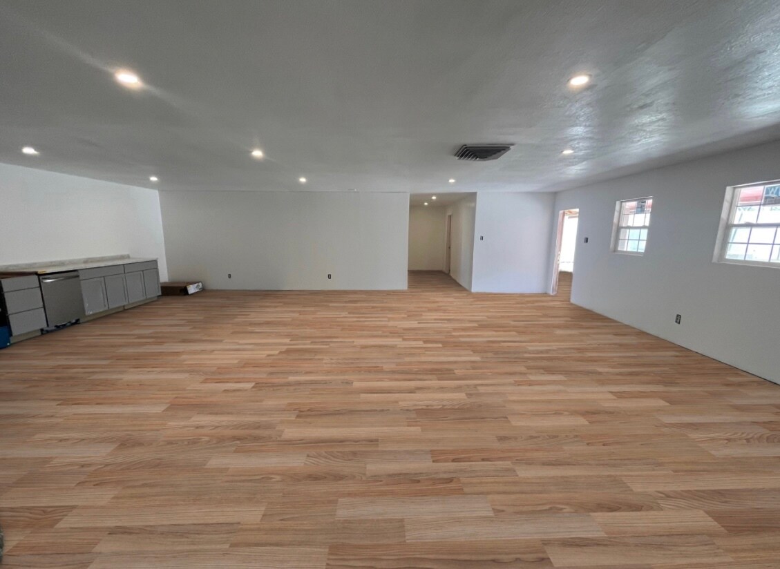 1640 N White Sands Blvd, Alamogordo, NM 88310 BEST LOCATION IN NEW