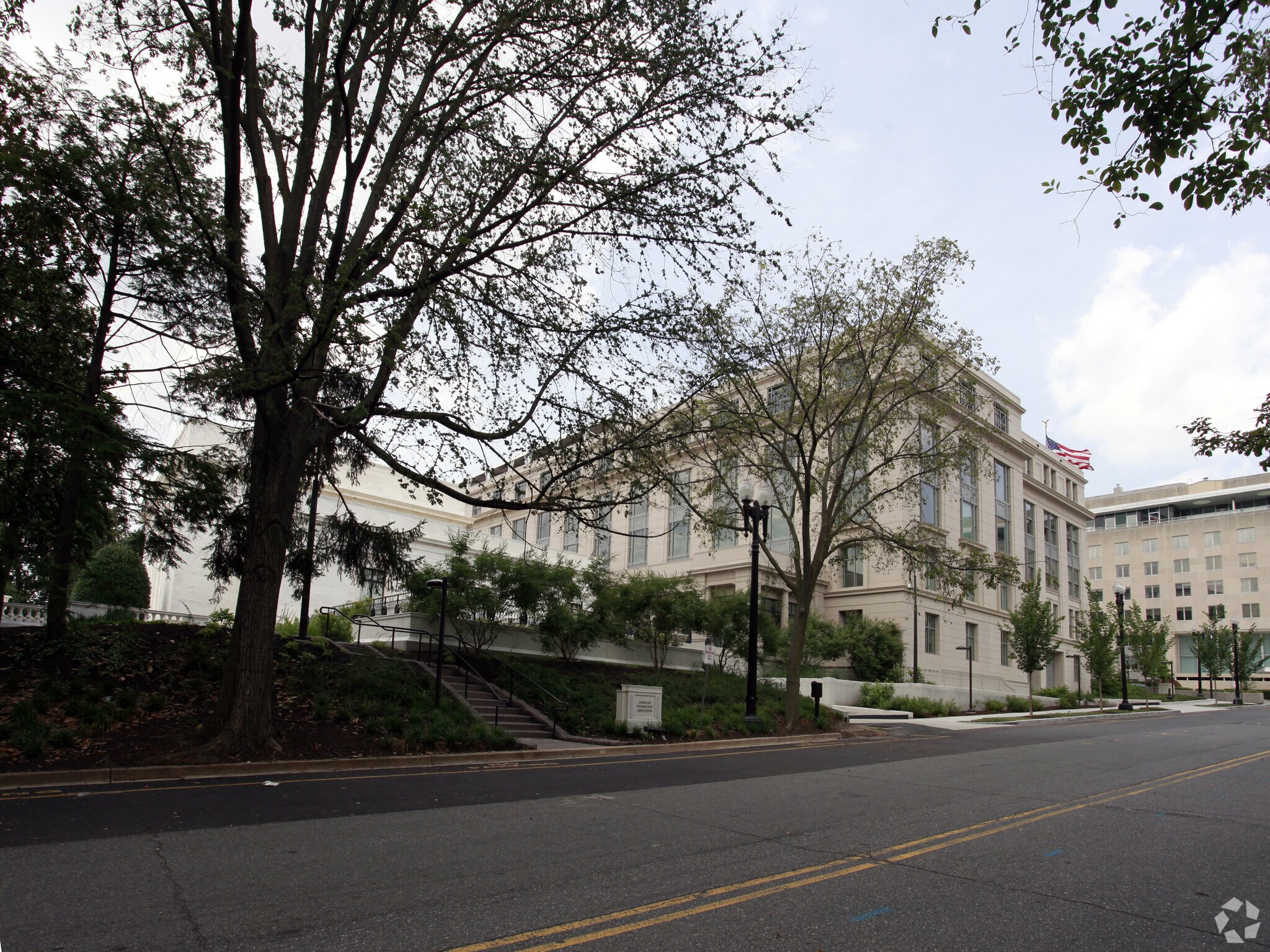 2150 Pennsylvania Ave Nw Washington Dc 20037 - i944lip
