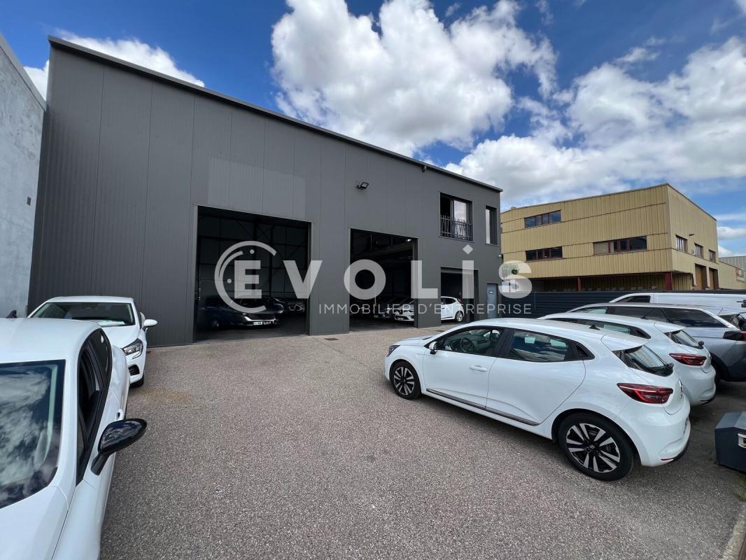 Flex in Genas for lease Building Photo- Image 1 of 7