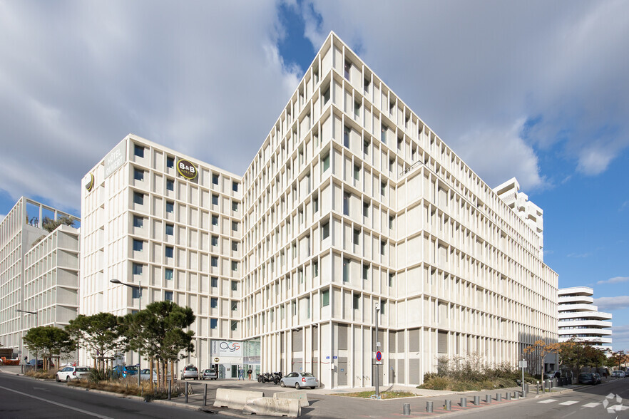 Hospitality in Marseille for sale - Primary Photo - Image 1 of 3