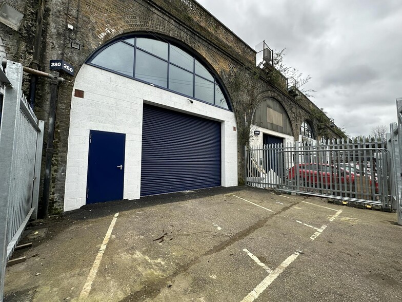 Belinda Rd, London for lease - Building Photo - Image 1 of 2