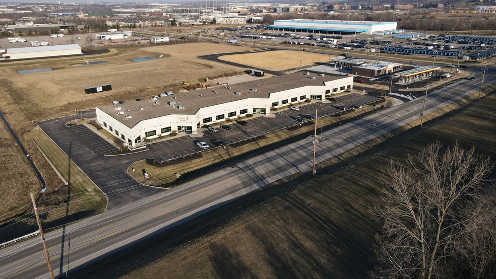9669-9685 Cincinnati Dayton Rd, West Chester, OH for lease - Building Photo - Image 2 of 7