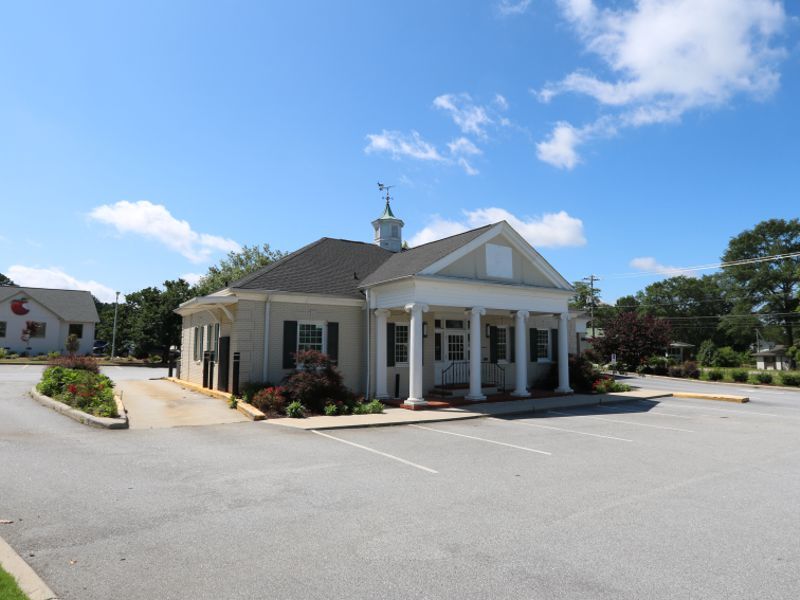 305 New Neely Ferry Rd, Mauldin, SC for lease Building Photo- Image 1 of 13