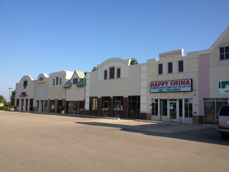 1067 4th St NE, Byron, MN 55920 Retail for Lease