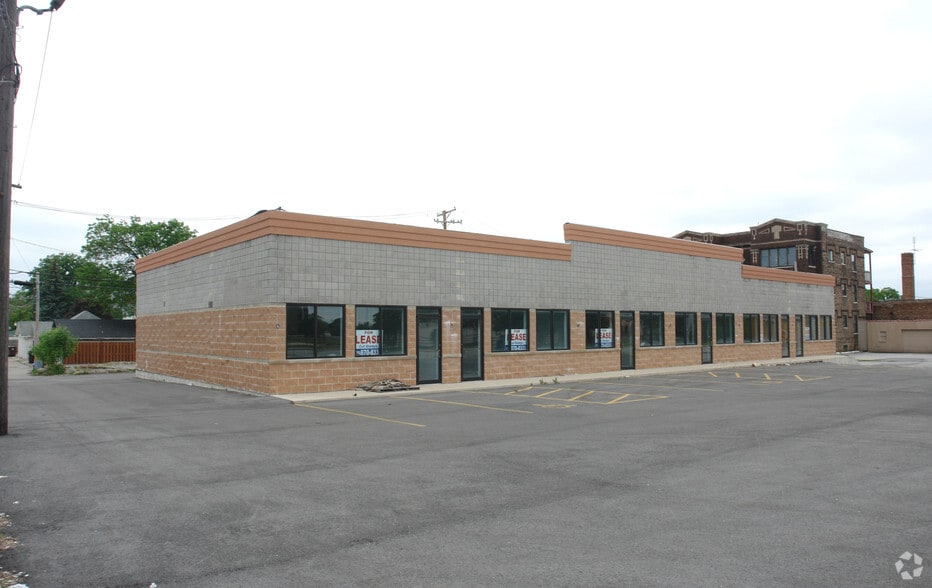 1720 Chicago Rd, Chicago Heights, IL for lease - Building Photo - Image 2 of 3