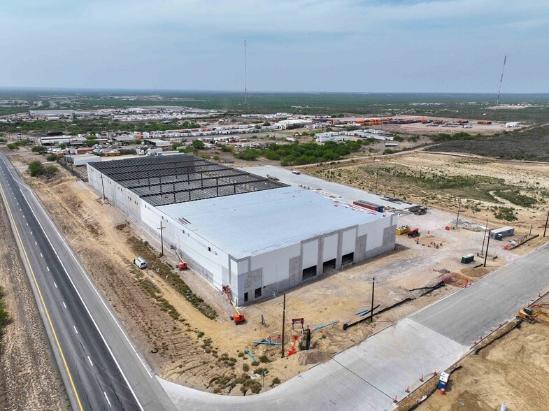 102 Tottenham Dr., Laredo, TX for lease - Building Photo - Image 2 of 3