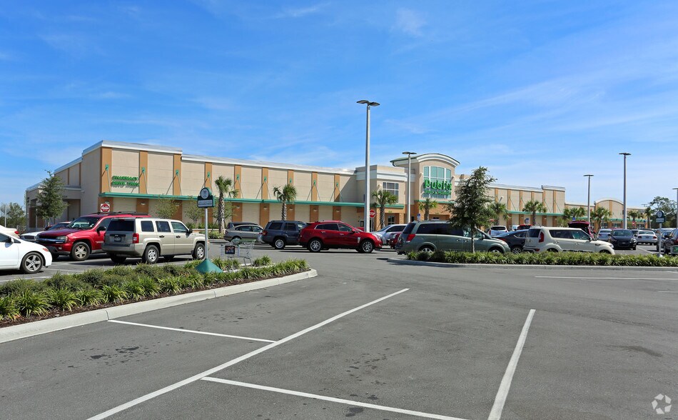 2431 S Woodland Blvd Deland Fl 32720 Property For Lease On 2431 S Woodland Blvd Country Club Corners