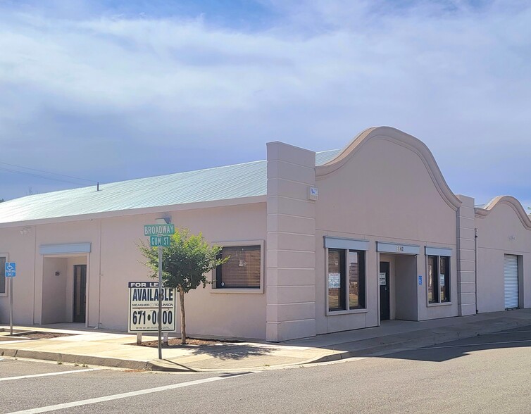 9942-9952 Broadway, Live Oak, CA for lease - Building Photo - Image 1 of 13