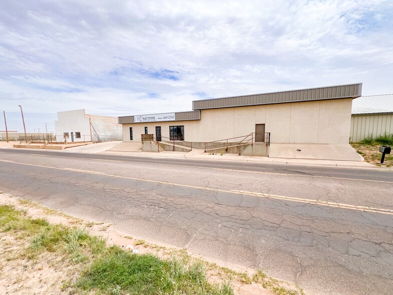 1001-1009 W Industrial Ave, Midland, TX for sale - Primary Photo - Image 1 of 45